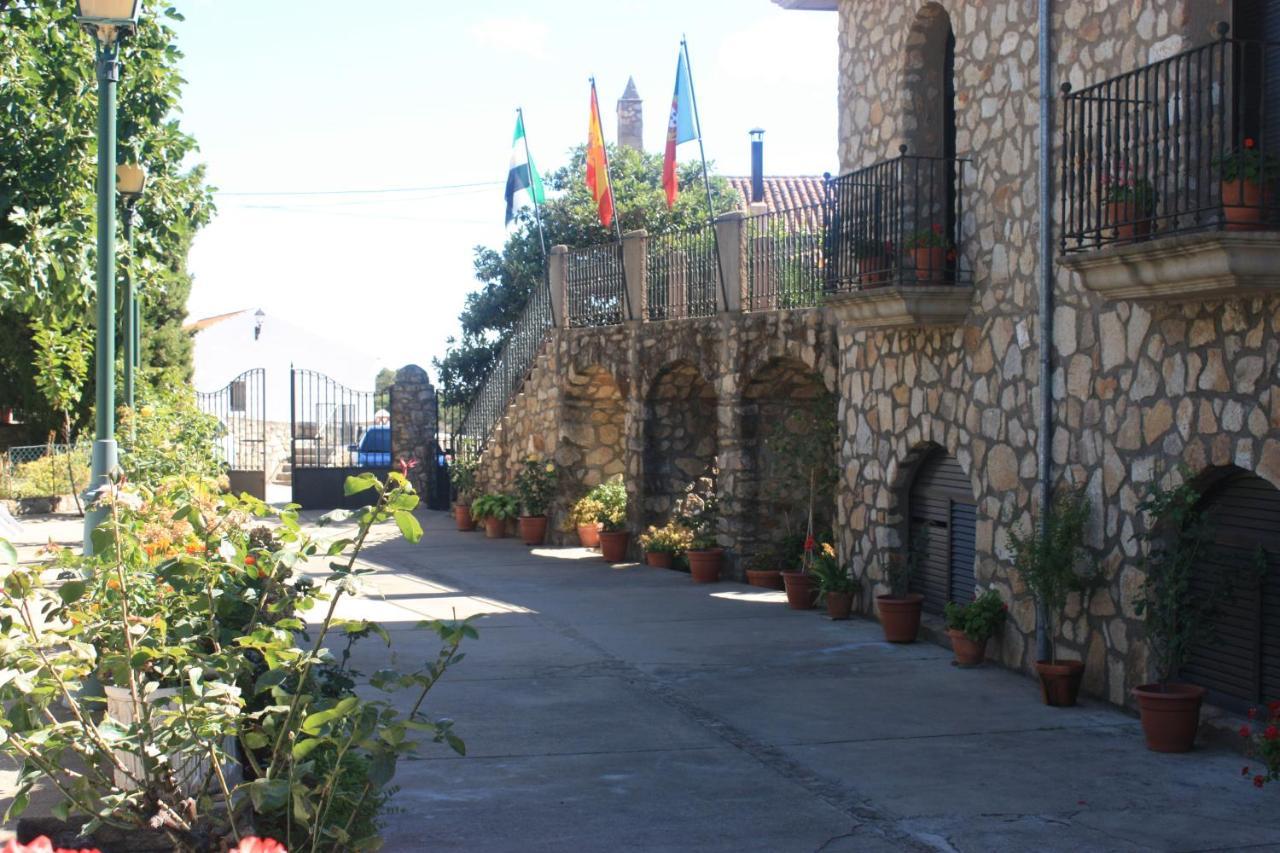 Hotel Rural El Convento Valencia de Alcántara Exterior foto