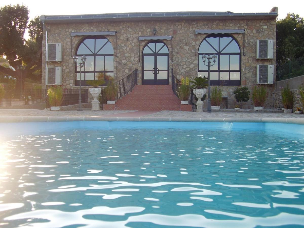 Hotel Rural El Convento Valencia de Alcántara Exterior foto